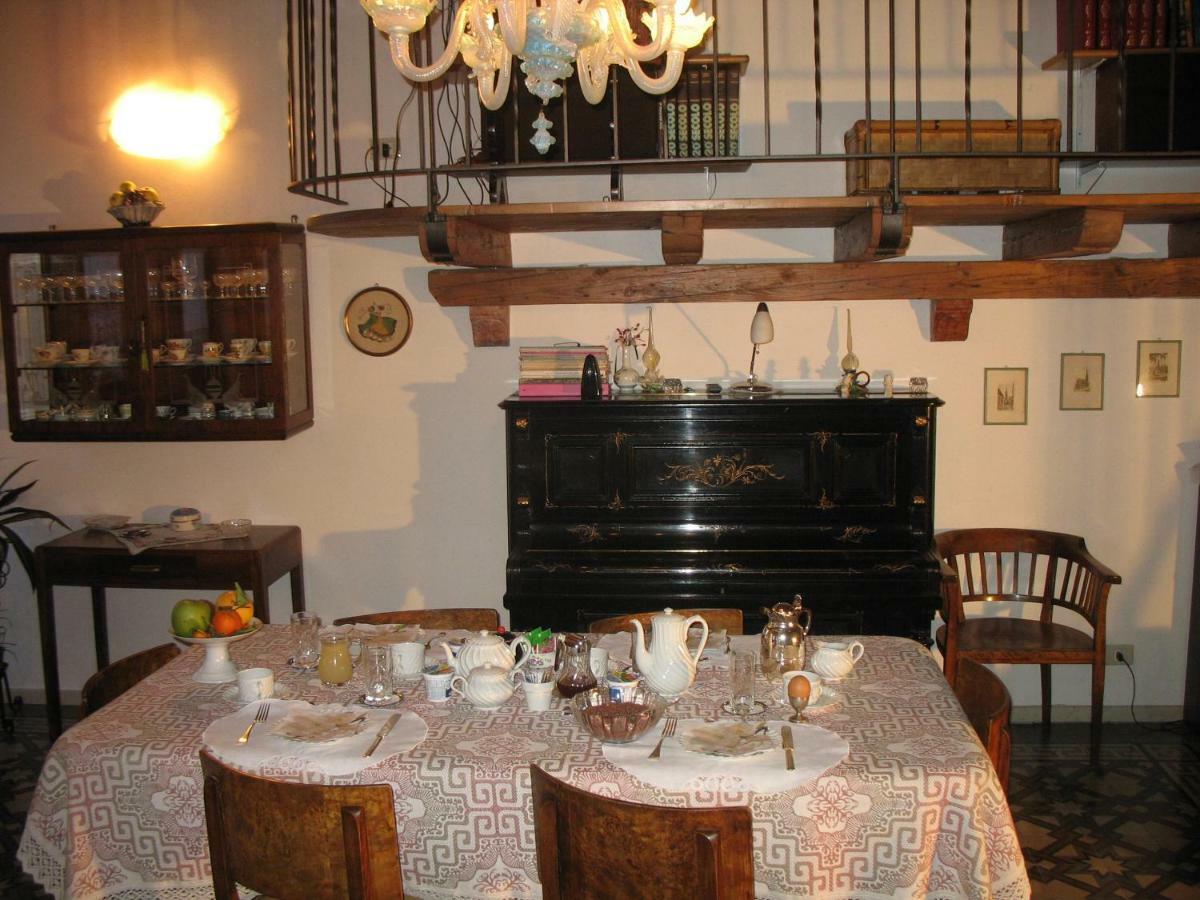 Apartament Residenza Carducci Centro Storico Werona Zewnętrze zdjęcie